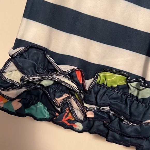 Navy & Coral Print Top With Rosette Detail And Ruffle Shorts - Picture 8 of 13